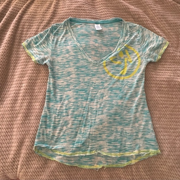 Zumba brand tee- size M - Picture 4 of 6